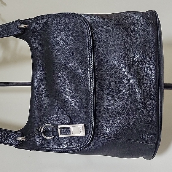 ROLFS Soft black leather shoulder bag Dimensions 10 in X 10 in X 3.5 in - Picture 3 of 16